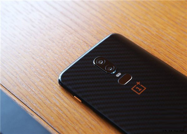 一加6复联版开箱图赏：随处可见的复联元素