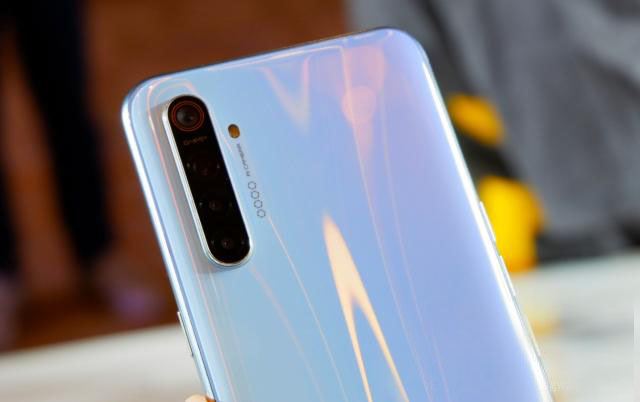 Realme X2和荣耀9X哪个值得买？内行人告诉你应该买哪个