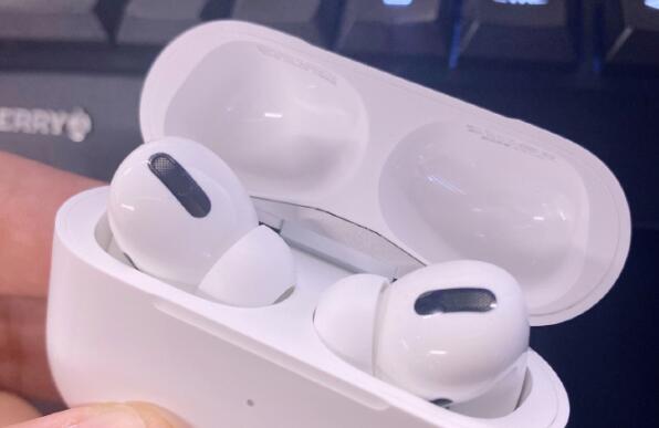 AirPods Pro疑难问题解答 降噪性能/耳塞舒适性/是否值得购买