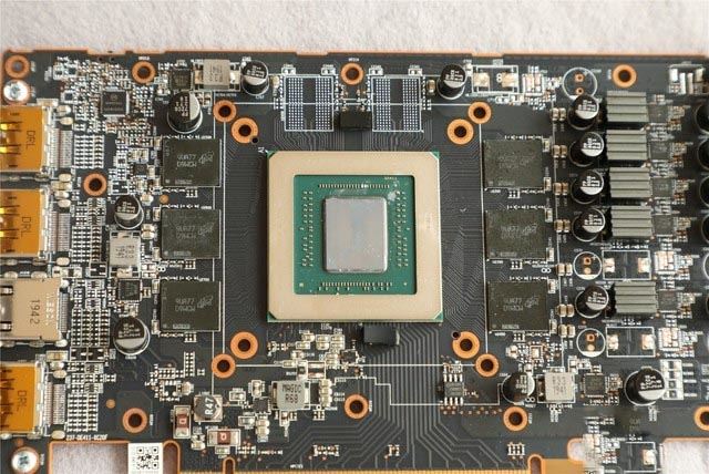 5600XT 14Gbps新版首测 AMD又来了一发良心升级 