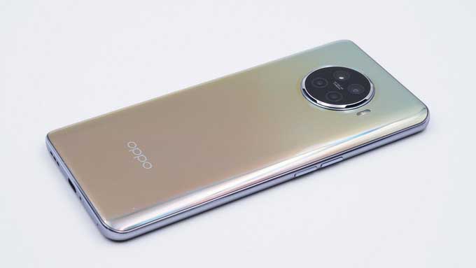 拆解报告：OPPO Ace2手机内置10W反向无线充电器