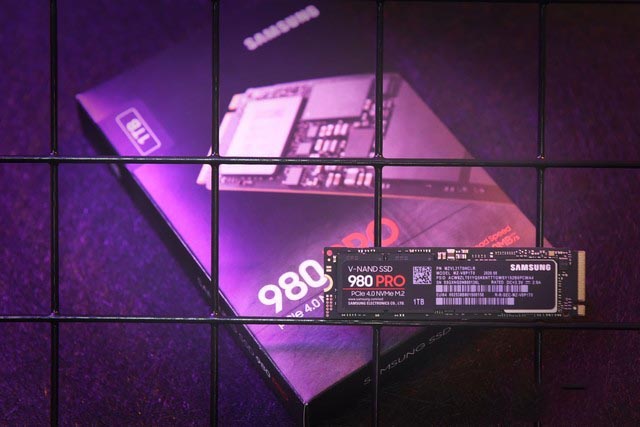 出道即巅峰  三星980PRO PCIE4.0 固态硬盘评测 