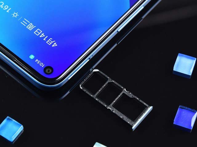 满杯续航越级体验 realme 真我 V13全面评测 