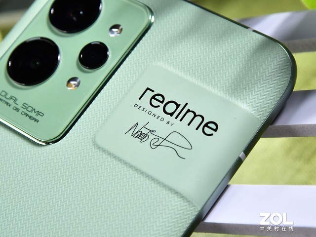 【有料评测】realme GT2 Pro评测:用"一张纸"打开高端旗舰之路 