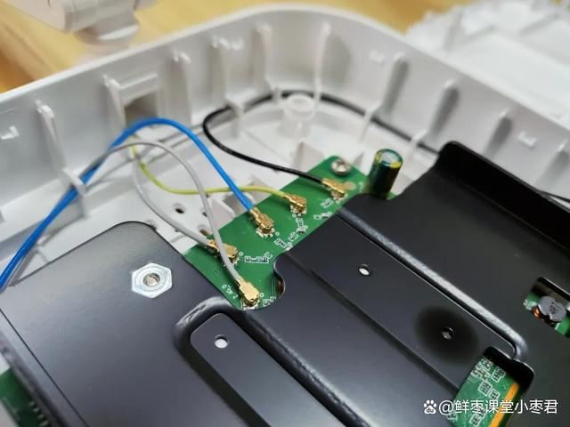 中兴巡天AX3000和AX3000 Pro+怎么选? 中兴路由器对比测评