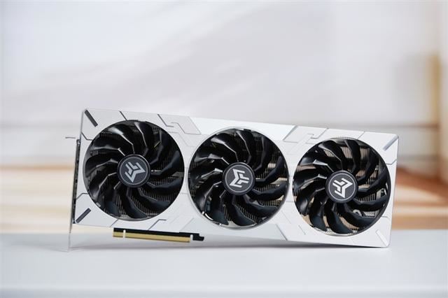 影驰GEFORCE RTX 4070Ti SUPER 金属大师Plus OC显卡全面评测