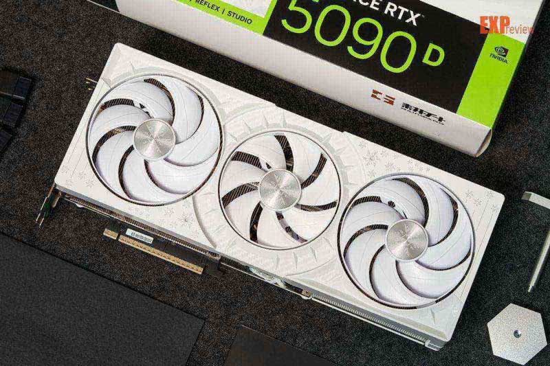 性能更强 功耗更高! GeForce RTX 5090 D显卡天梯榜首测