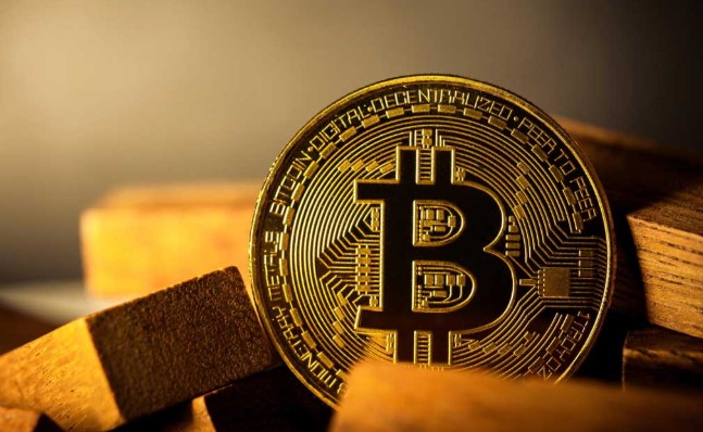 以黄金为基准：比特币市场底部可能即将到来