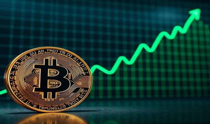 比特币守6.35万、以太坊1879美元！ CPI降温恐慌回升至29，爆仓1.76亿续走低