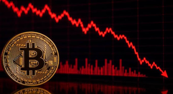 美国加密货币ETF分化！比特币、以太坊、HYPE、SOL全失血，XRP ETF逆势吸金