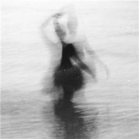 多重幻影女生头像唯美黑白图片 我站在你的面前你却说看不见