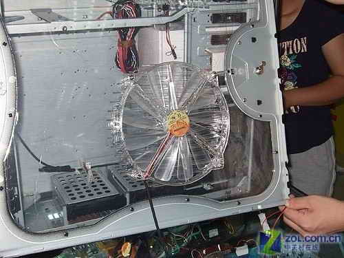 16项评比不得不看机箱哪些功能最实用(4)