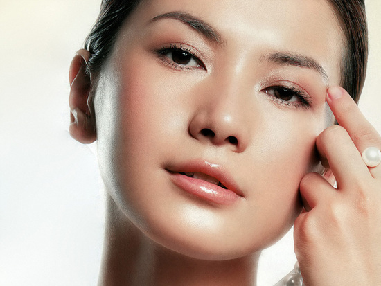 ps照片：冷艳女孩面部美容教程