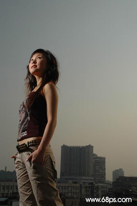 ps教程:轻松制作女孩照片放射云彩背景