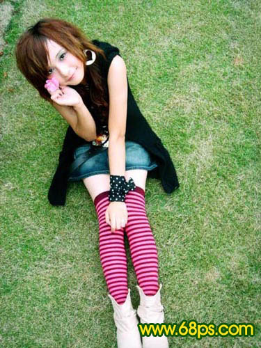 PS教程:平凡女孩照背景变黄绿色调