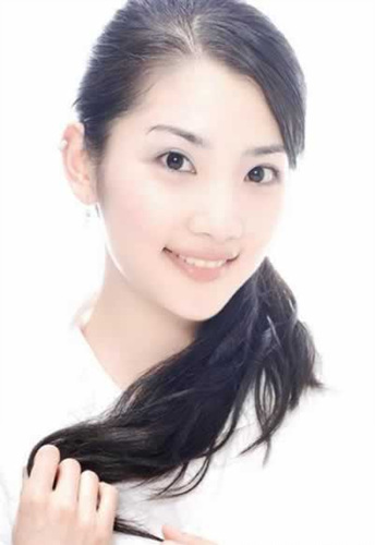 巧用Photoshop来给女孩美唇