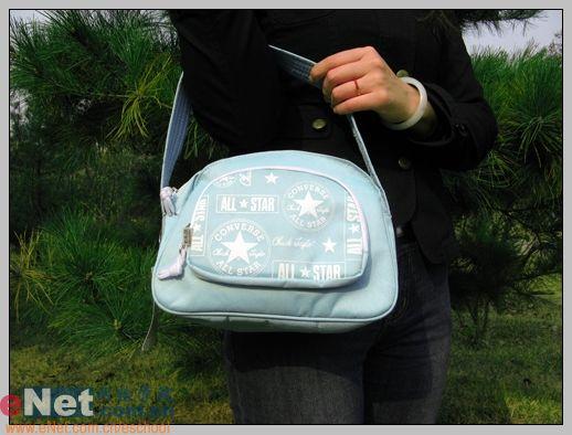 Photoshop调出MM亮丽包包和背景(2)