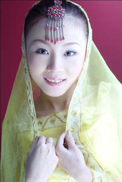 Photoshop把女孩照片变卡通工笔画教程