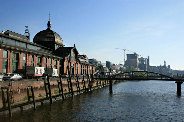 Photoshop 调出风景照片古典暗黄色