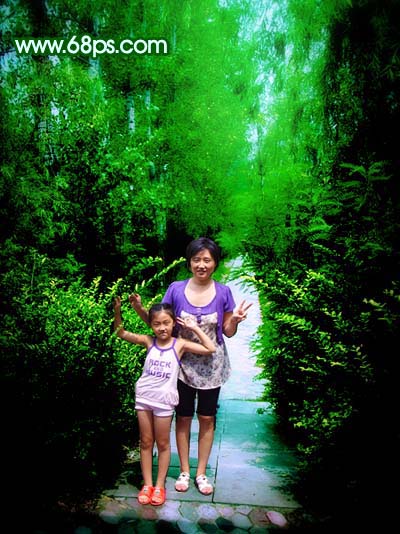 Photoshop 调出外景人物照片梦幻的绿色调