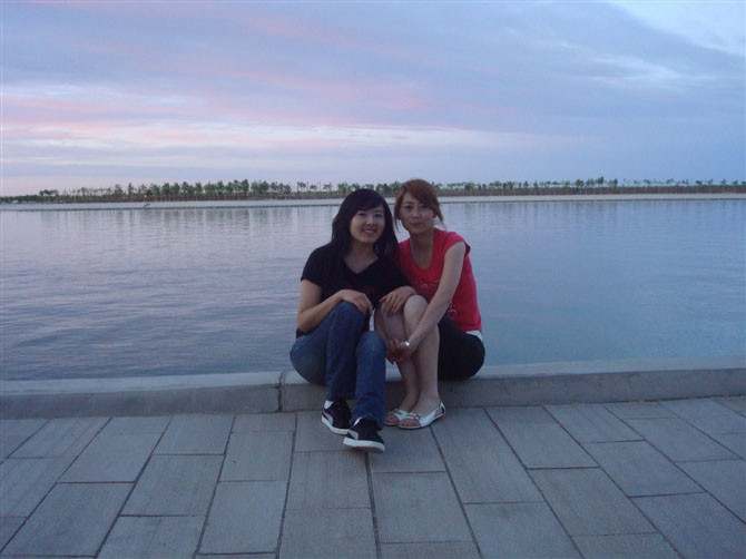 Photoshop 调出偏暗外景照片流行的暖色调