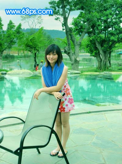 Photoshop 调出人物照片淡雅的青绿色