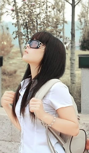 Photoshop 外景人物照片柔和的中性色