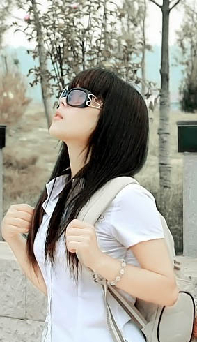 Photoshop 外景人物照片柔和的中性色