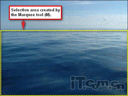 photoshop 将室内变成泳池并创意合成游泳的美女