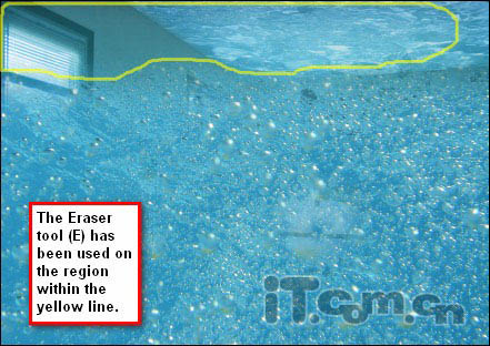 photoshop 将室内变成泳池并创意合成游泳的美女