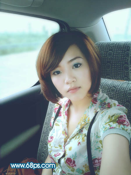 Photoshop将偏暗手机美女照片调出柔美中性青色调