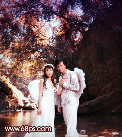 Photoshop调出外景婚片暗调黄褐色