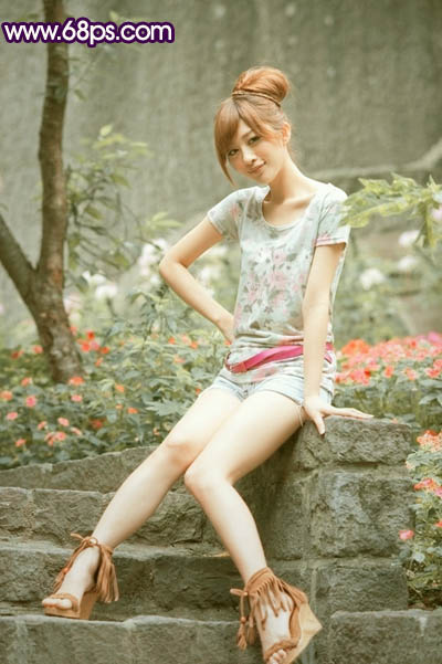 Photoshop调出外景女孩照片柔和的古典黄绿色