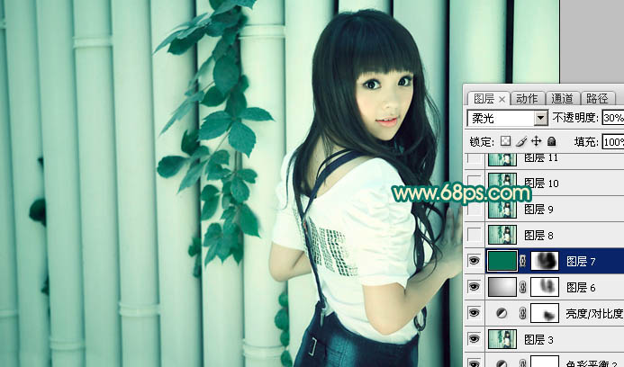 Photoshop将美女图片调出淡淡的古典青色调