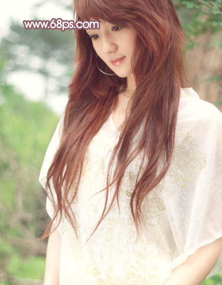 Photoshop将外景女孩图片调成清爽的黄褐色