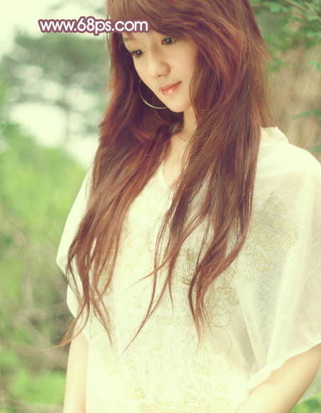 Photoshop将外景女孩图片调成清爽的黄褐色