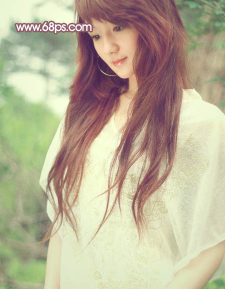 Photoshop将外景女孩图片调成清爽的黄褐色