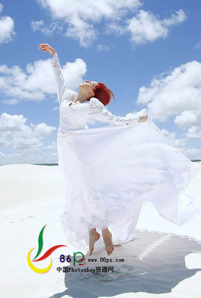 Photoshop将海滩婚片调成洁净的蓝色调