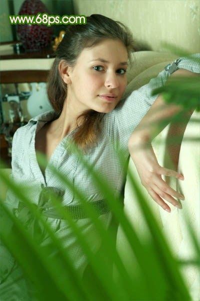 Photoshop将室内人物照片调成甜美清新的绿色调
