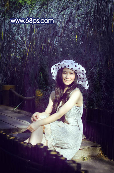 Photoshop打造暗调青紫色外景人物图片