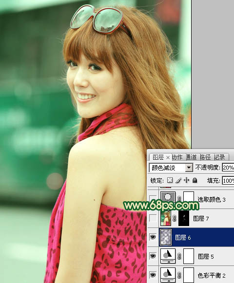 Photoshop将外景人物图片调成流行的青红蜜糖色