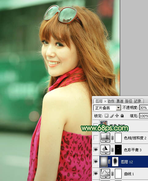 Photoshop将外景人物图片调成流行的青红蜜糖色