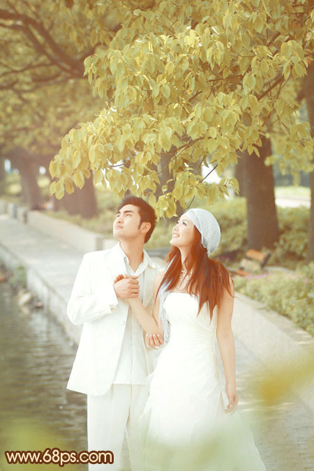 Photoshop将树林婚片调成甜美的黄褐色