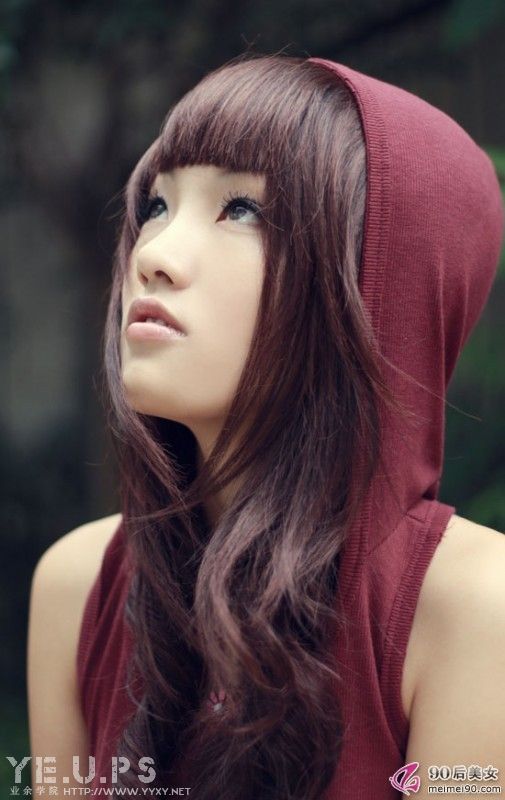 Photoshop将给可爱女孩侧身像制做出甜美的转手绘效果