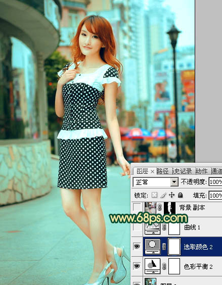 Photoshop将街景人物图片调制出流行的青色调效果