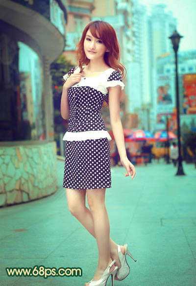 Photoshop将街景人物图片调制出流行的青色调效果