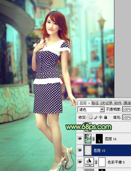 Photoshop将街景人物图片调制出流行的青色调效果