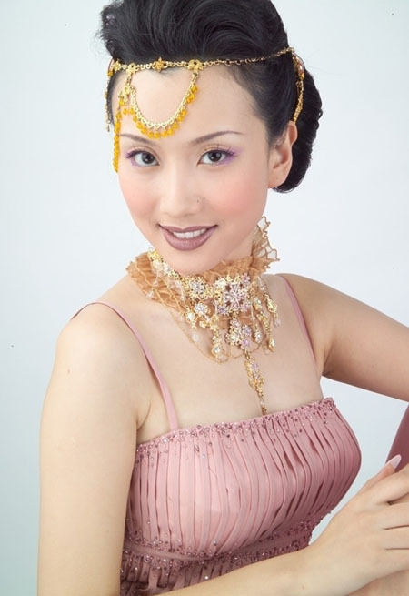 Photoshop调出人物图片甜美的粉青色