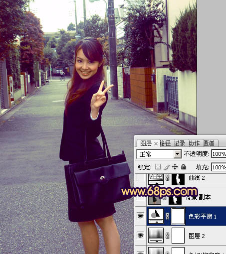 Photosho将街道人物图片打造出甜美紫褐色