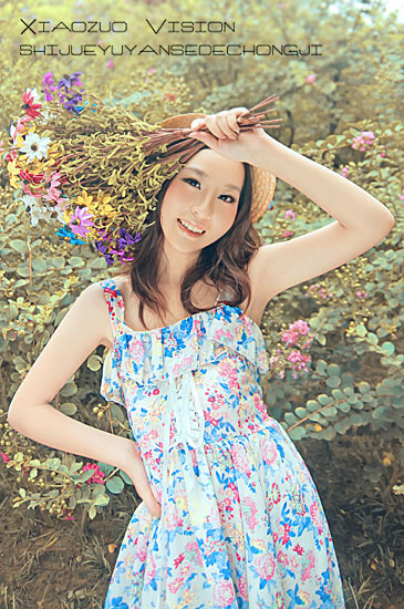 Photoshop将外景女生图片调成梦幻的黄紫色